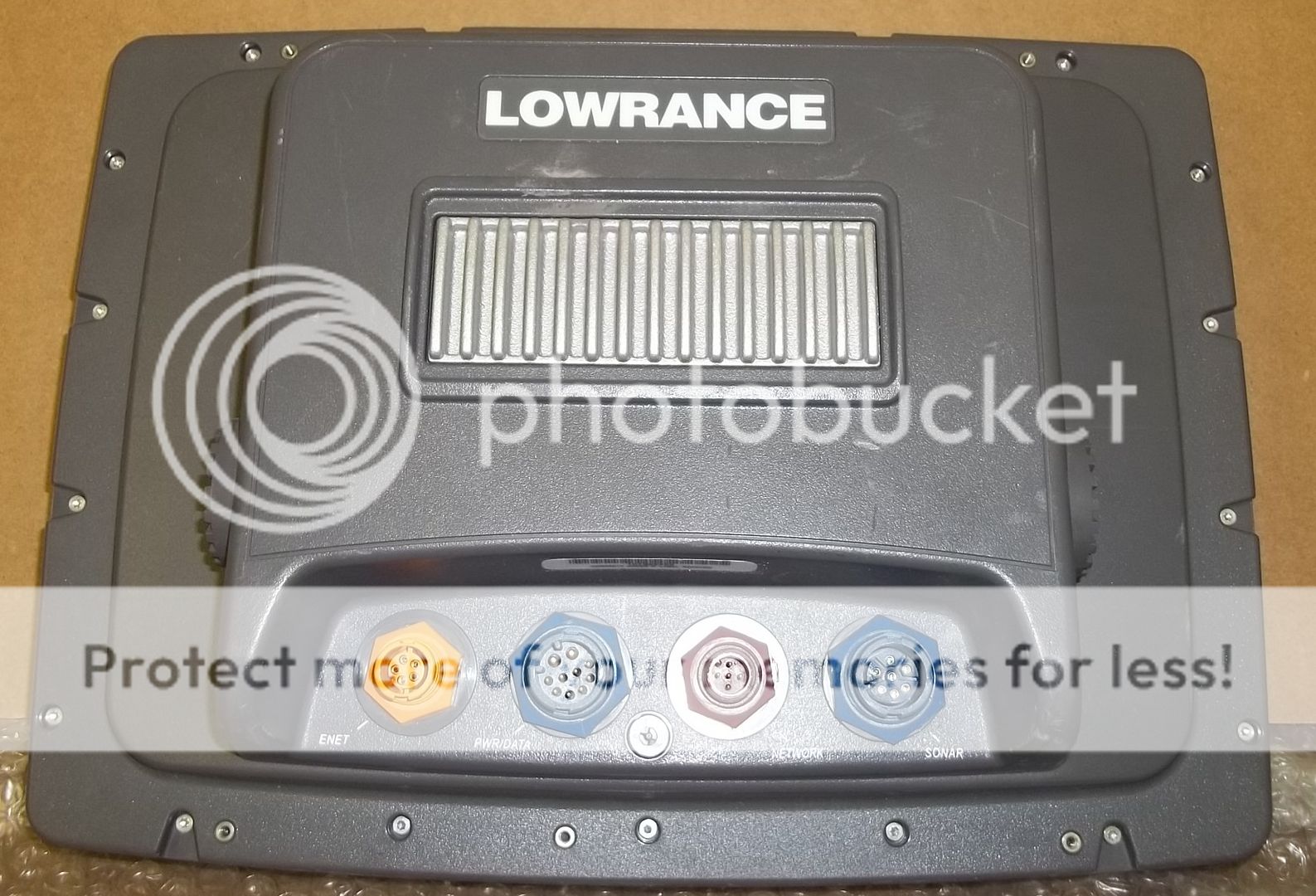 LOWRANCE LCX113C HD FISHFINDER & GPS RECEIVER