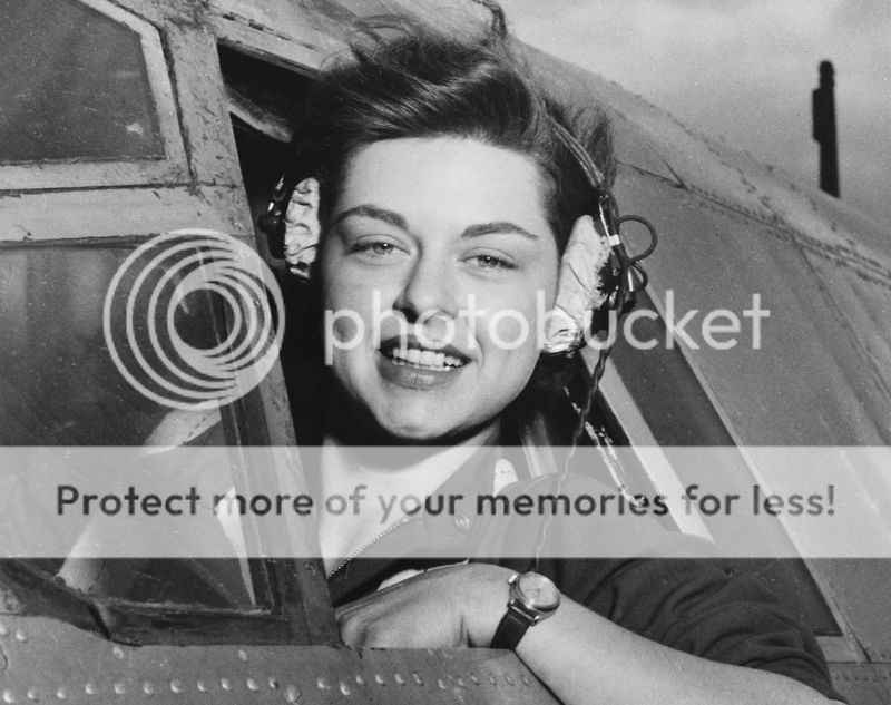 NARA-542191-WASP-pilot_800.jpg