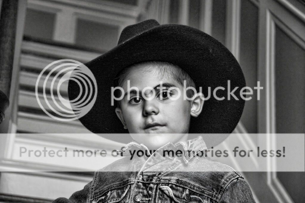 IMAGE: http://i658.photobucket.com/albums/uu307/NeMahooch/IMG_3661.jpg