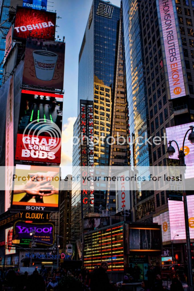 IMAGE: http://i658.photobucket.com/albums/uu307/NeMahooch/IMG_5105-1.jpg