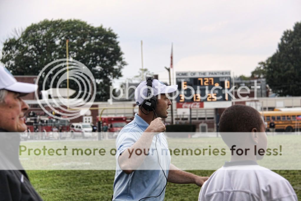 IMAGE: http://i658.photobucket.com/albums/uu307/NeMahooch/Spring%202010/fav25.jpg