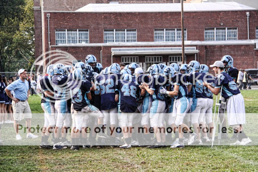 IMAGE: http://i658.photobucket.com/albums/uu307/NeMahooch/Spring%202010/fav273.jpg